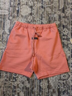 Essentials Fear of God Shorts Small Coral – New w/o Tag